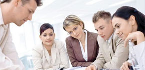 中西專業(yè)服務(wù)團(tuán)隊(duì)